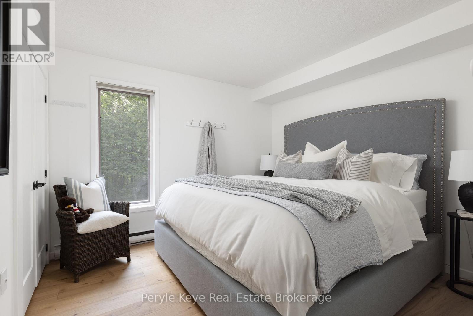 41 South Muskoka Drive, Bracebridge (Macaulay), ON - Indoor Photo Showing Bedroom