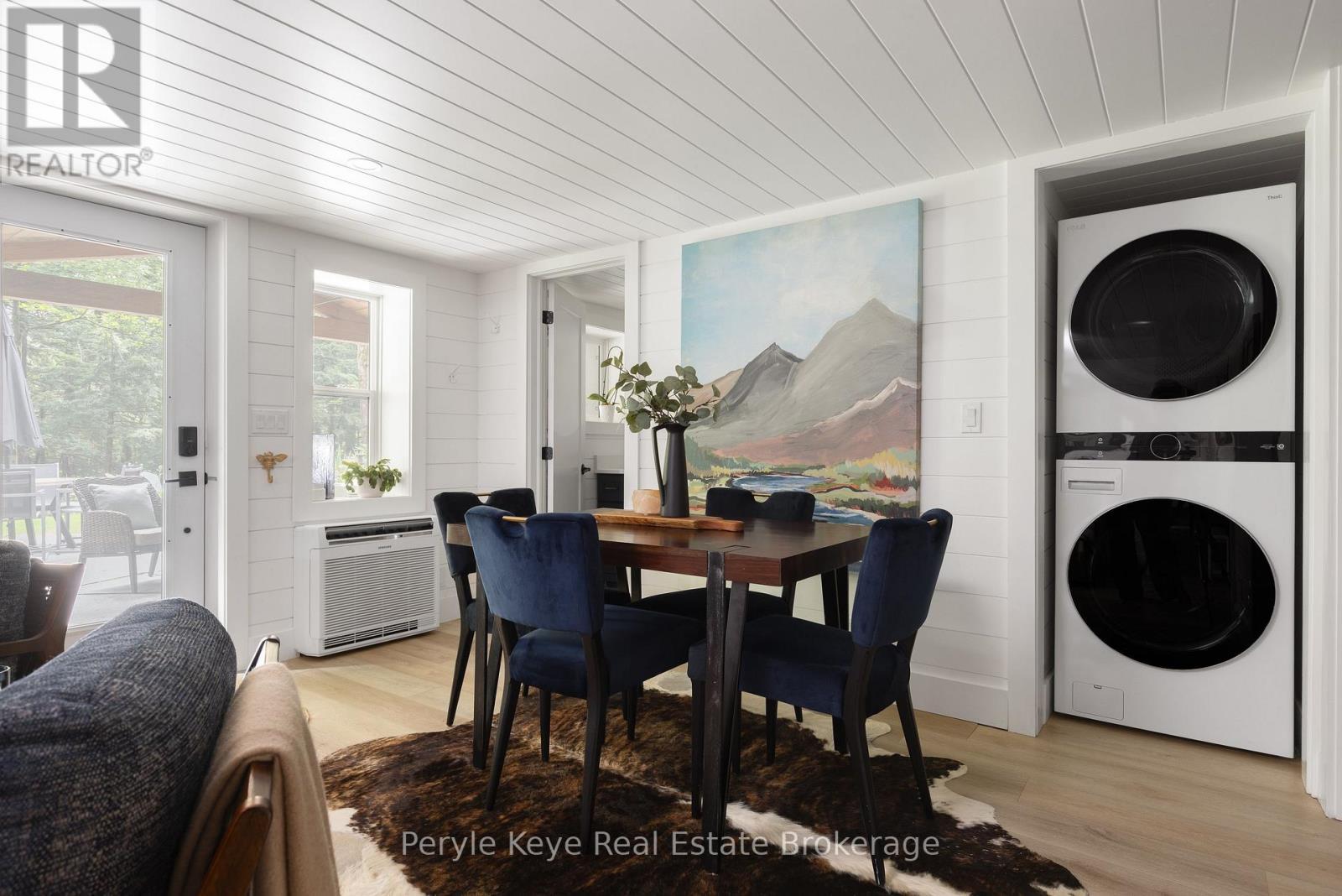 41 South Muskoka Drive, Bracebridge (Macaulay), ON - Indoor Photo Showing Dining Room
