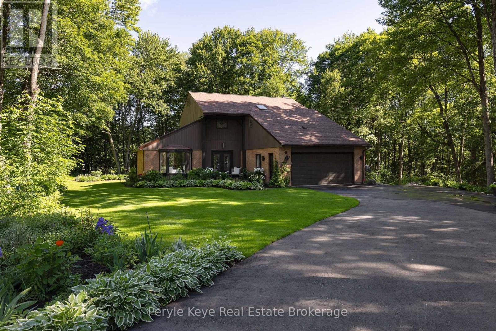 41 South Muskoka Drive, Bracebridge (Macaulay), ON - Outdoor