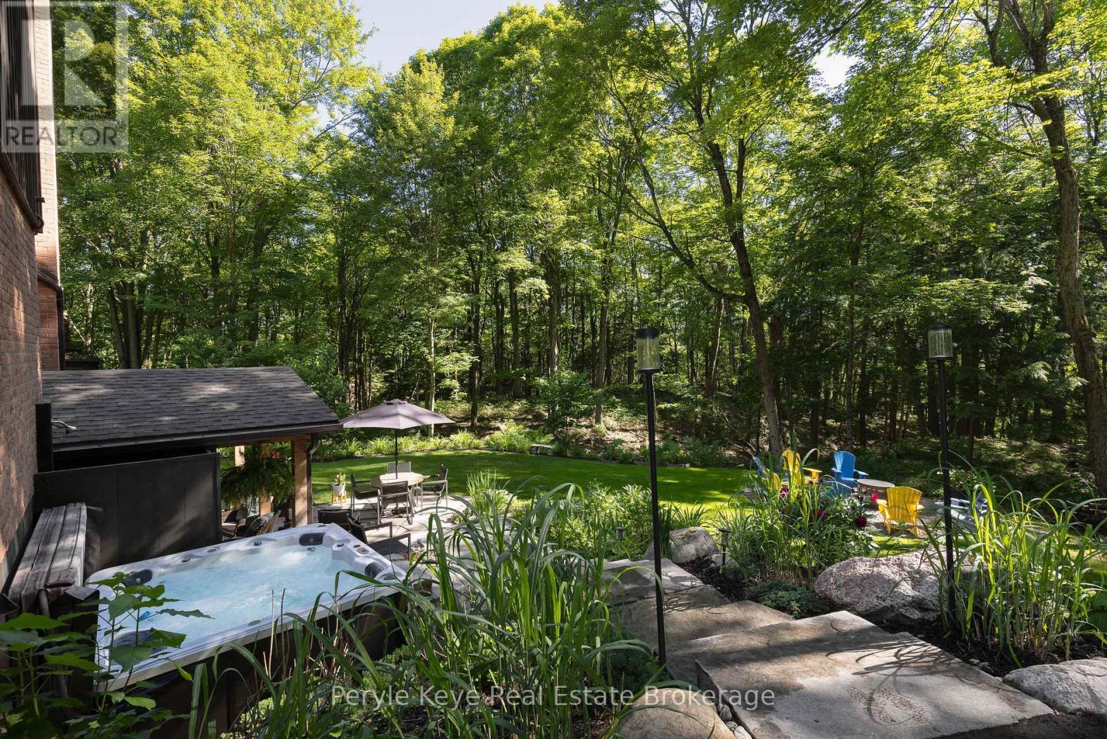 41 South Muskoka Drive, Bracebridge (Macaulay), ON - Outdoor