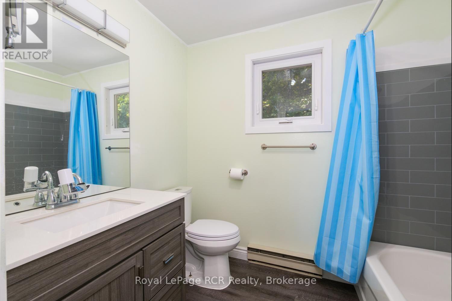 10 1St Ave South Avenue S, Native Leased Lands, ON - Indoor Photo Showing Bathroom