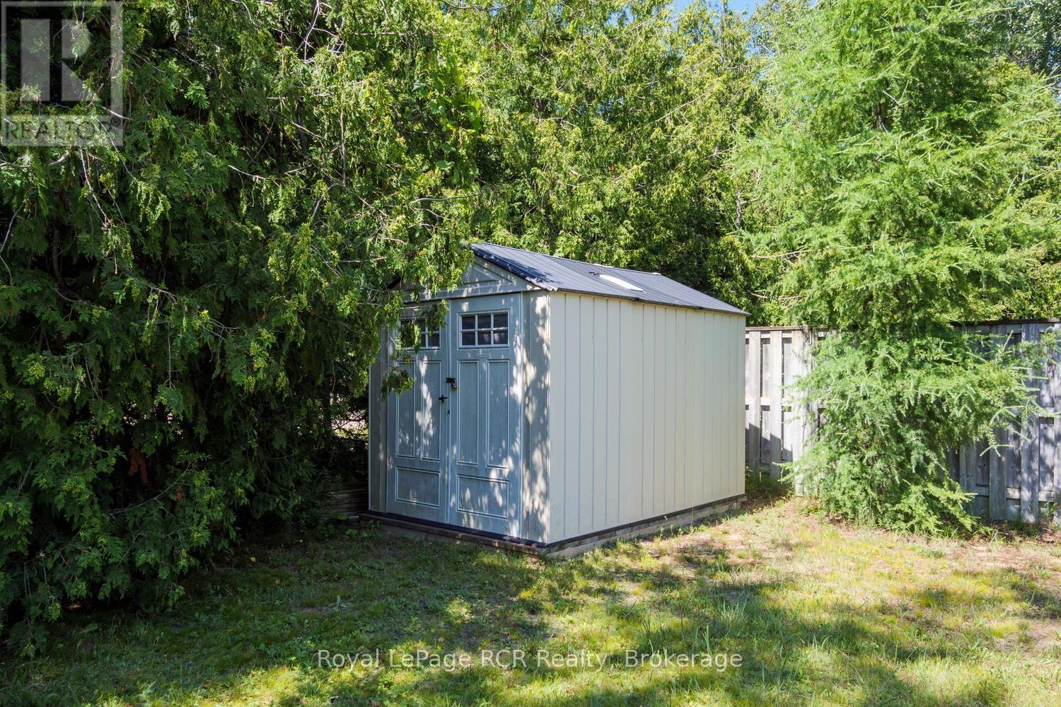 10 1St Ave South Avenue S, Native Leased Lands, ON - Outdoor