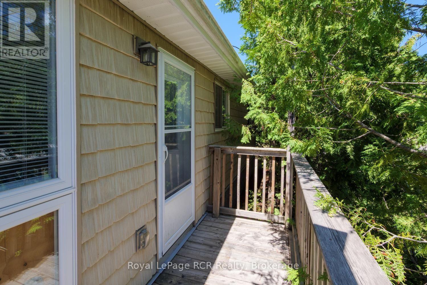 10 1St Ave South Avenue S, Native Leased Lands, ON - Outdoor With Deck Patio Veranda