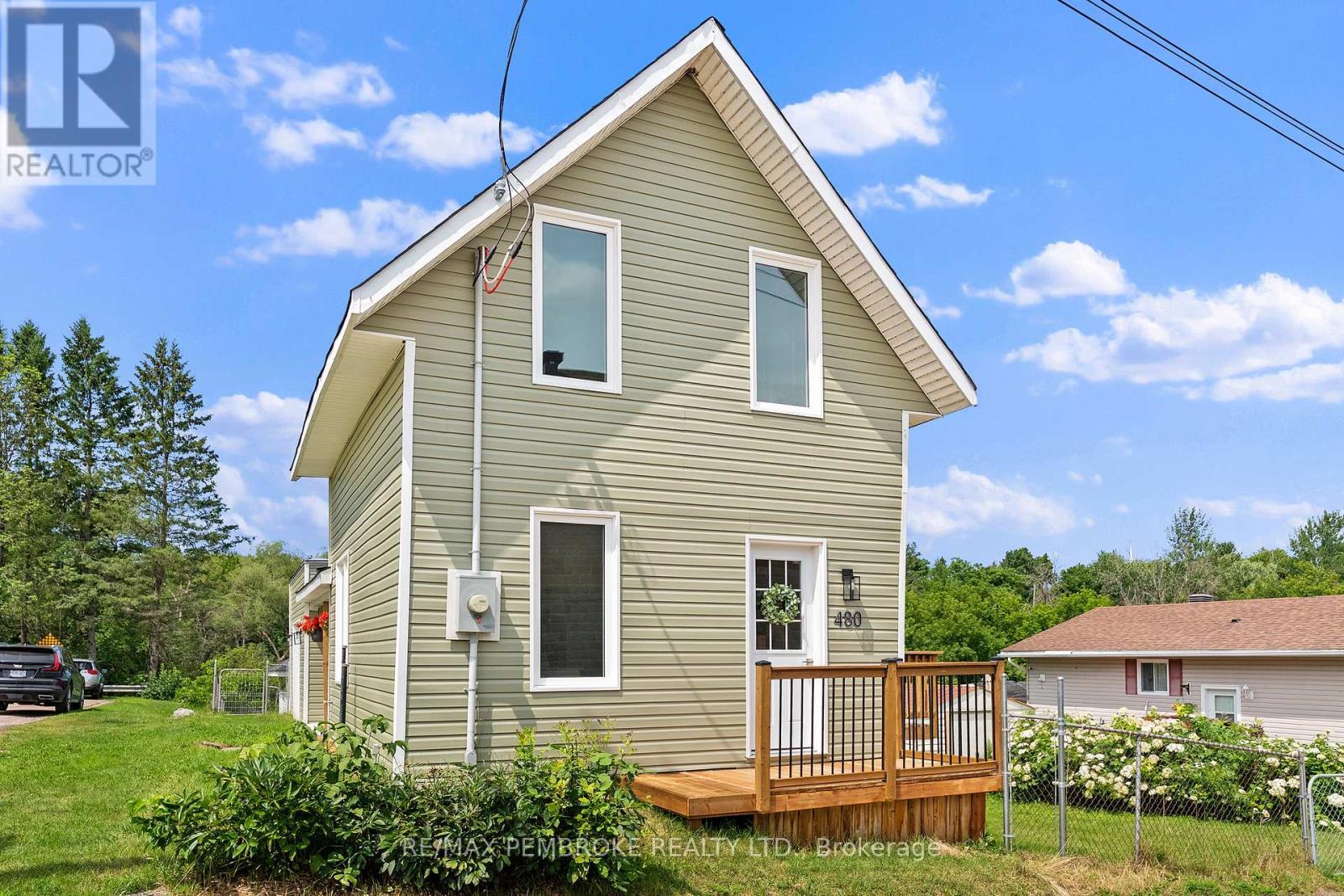 480 Blank Street, Pembroke, ON - Outdoor With Deck Patio Veranda