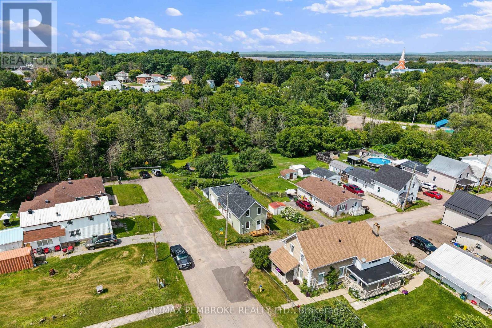 480 Blank Street, Pembroke, ON - Outdoor With View