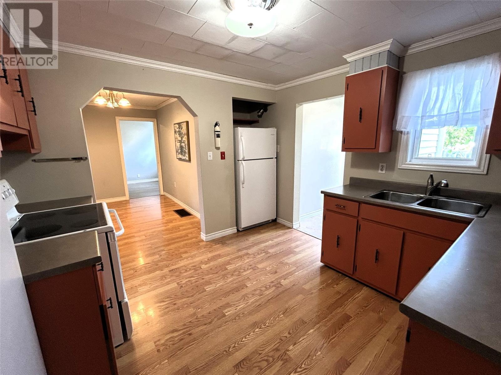 20 Sherwood Place, Stephenville, NL - Indoor Photo Showing Kitchen With Double Sink