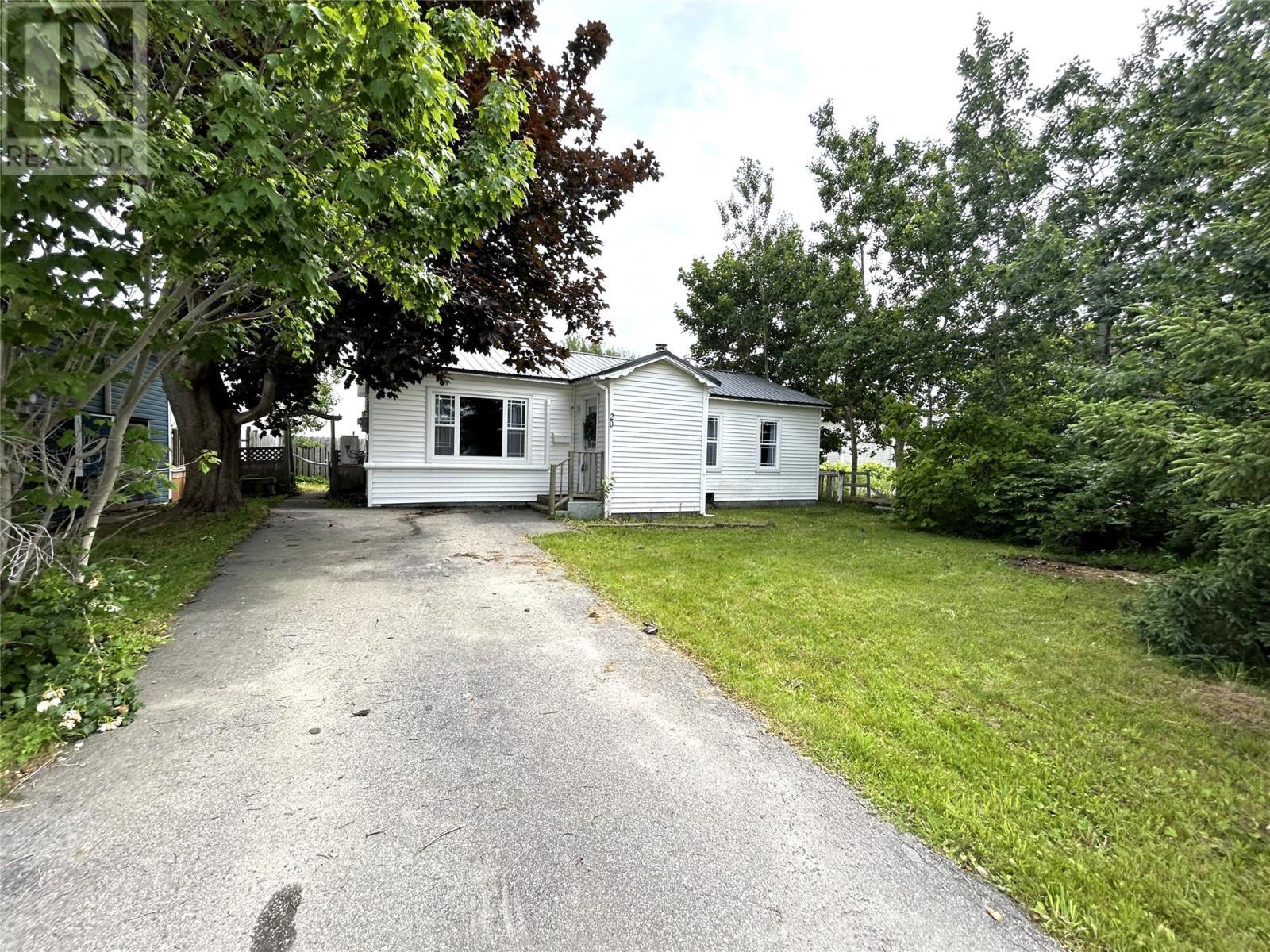 20 Sherwood Place, Stephenville, NL - Outdoor