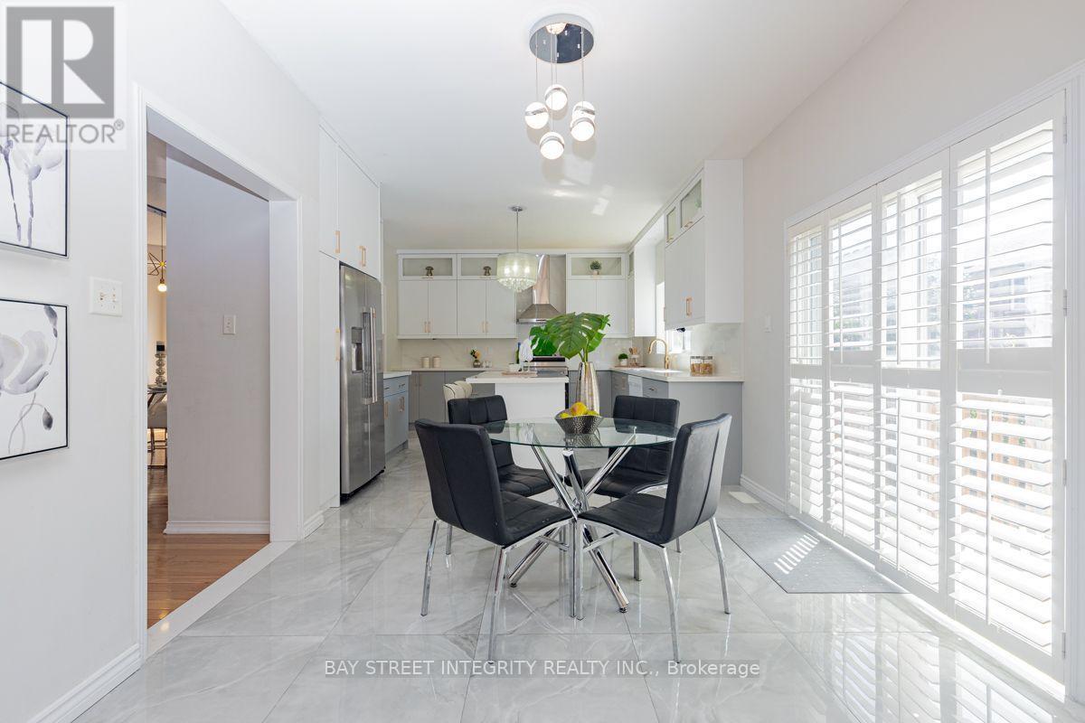 17 Weston Crescent, Ajax, ON - Indoor Photo Showing Dining Room