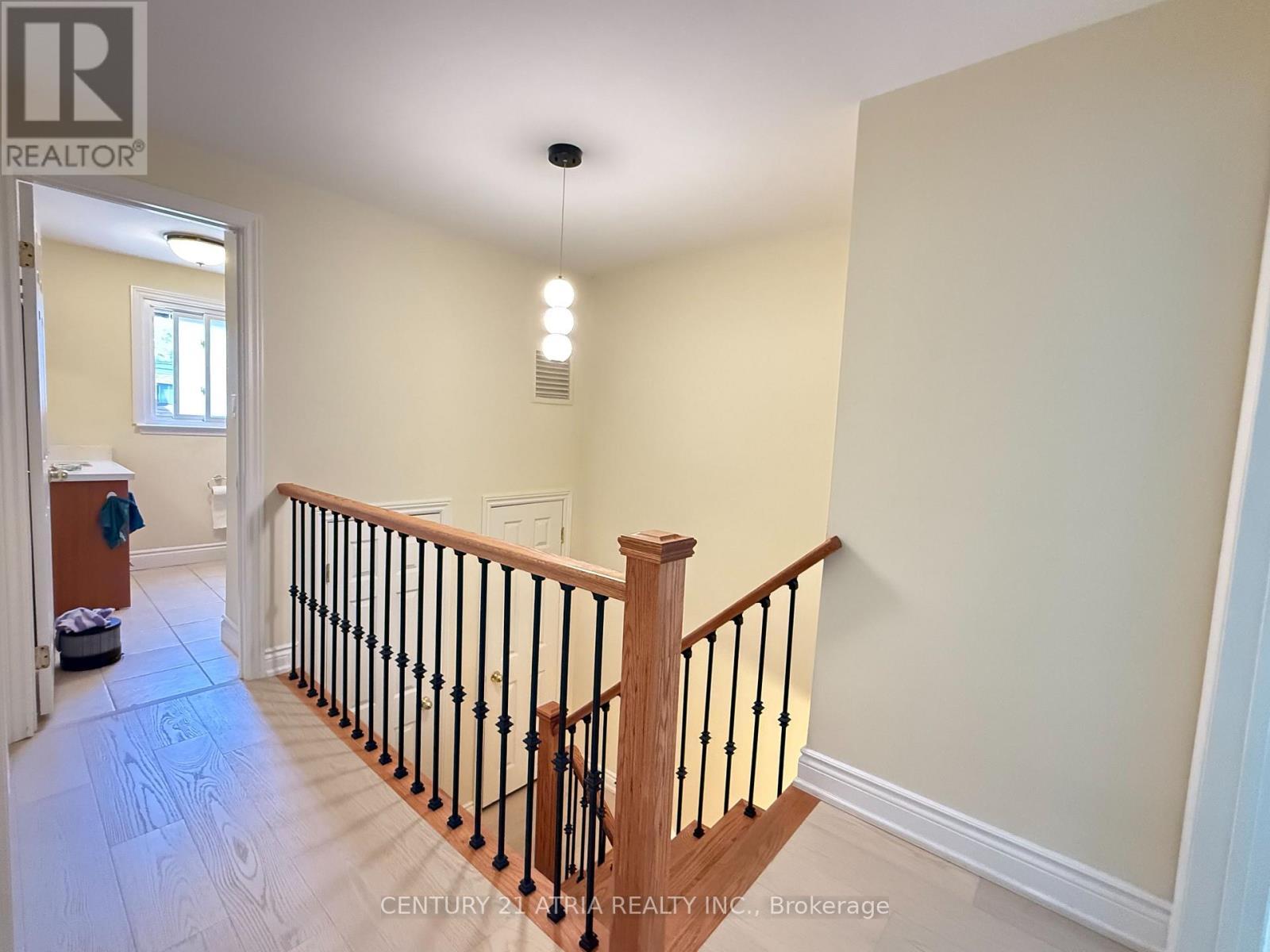 73 Stately Way, Markham, ON - Indoor Photo Showing Other Room