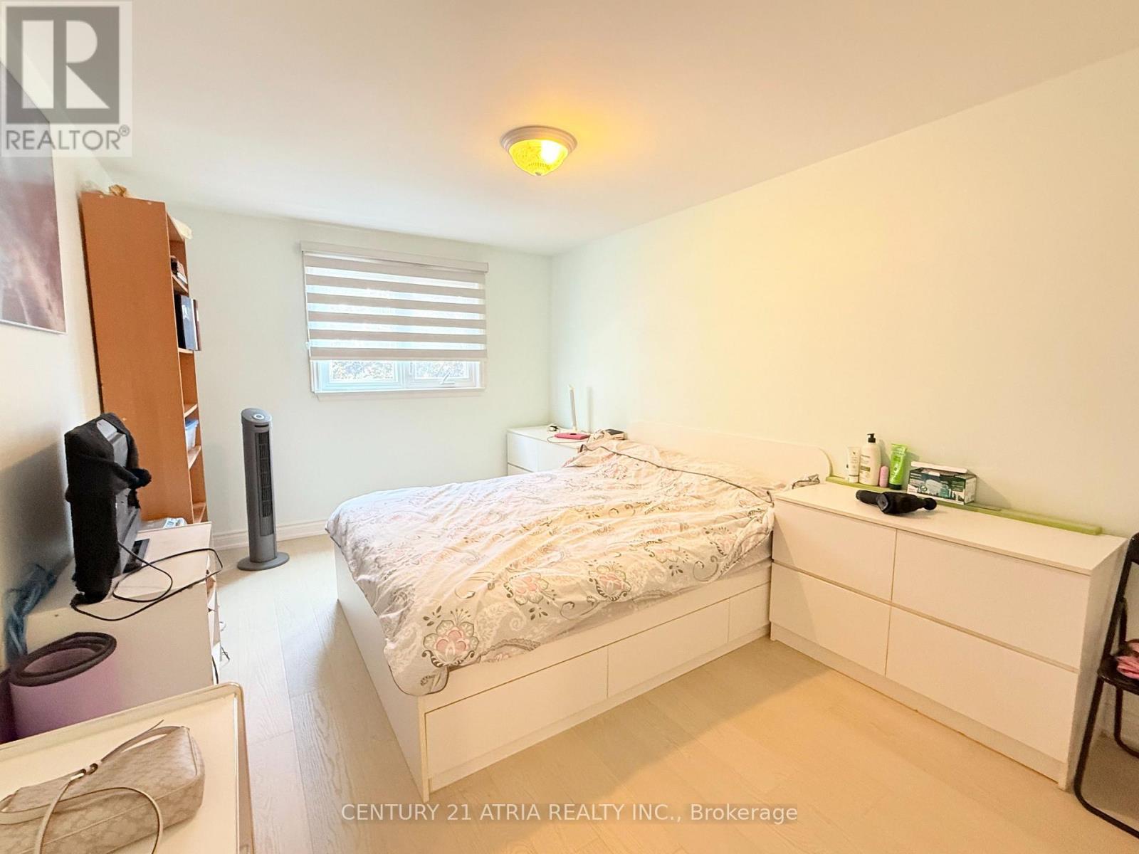 73 Stately Way, Markham, ON - Indoor Photo Showing Bedroom