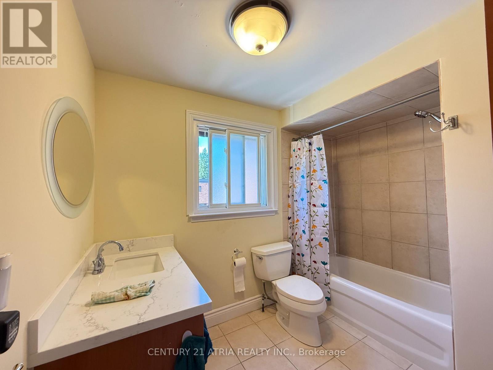 73 Stately Way, Markham, ON - Indoor Photo Showing Bathroom