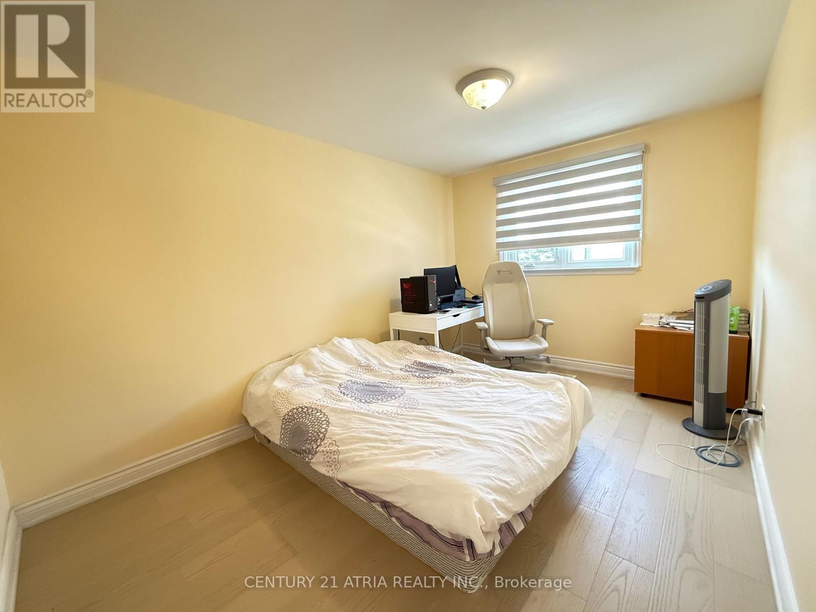 73 Stately Way, Markham, ON - Indoor Photo Showing Bedroom