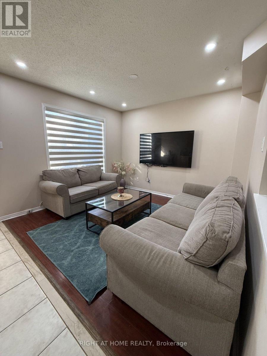 5986 Long Valley Road, Mississauga, ON - Indoor Photo Showing Other Room
