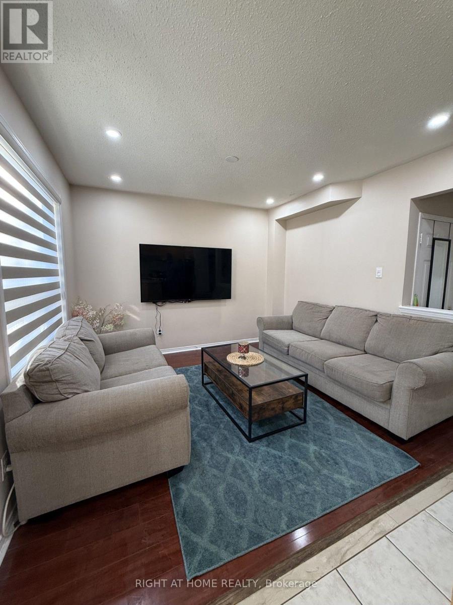 5986 Long Valley Road, Mississauga, ON - Indoor