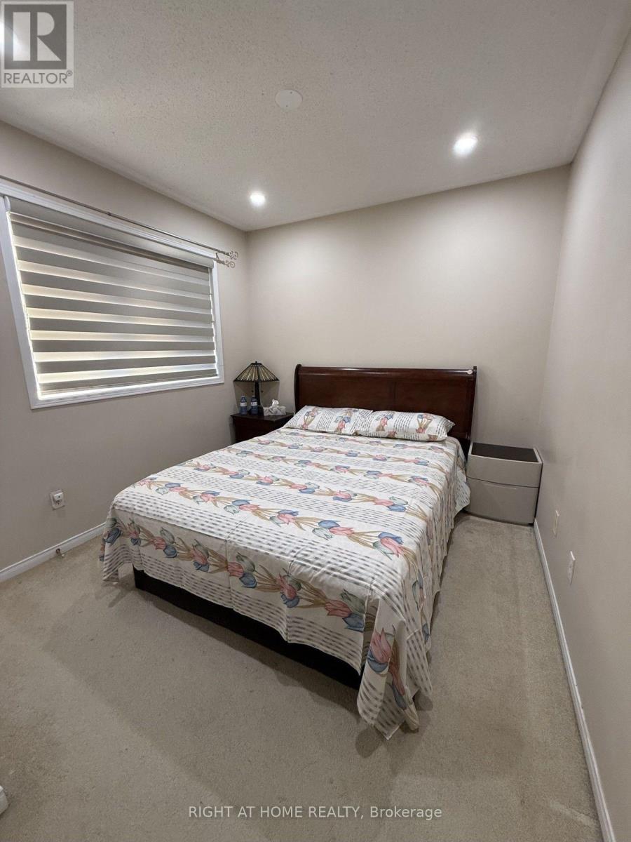 5986 Long Valley Road, Mississauga, ON - Indoor Photo Showing Bedroom