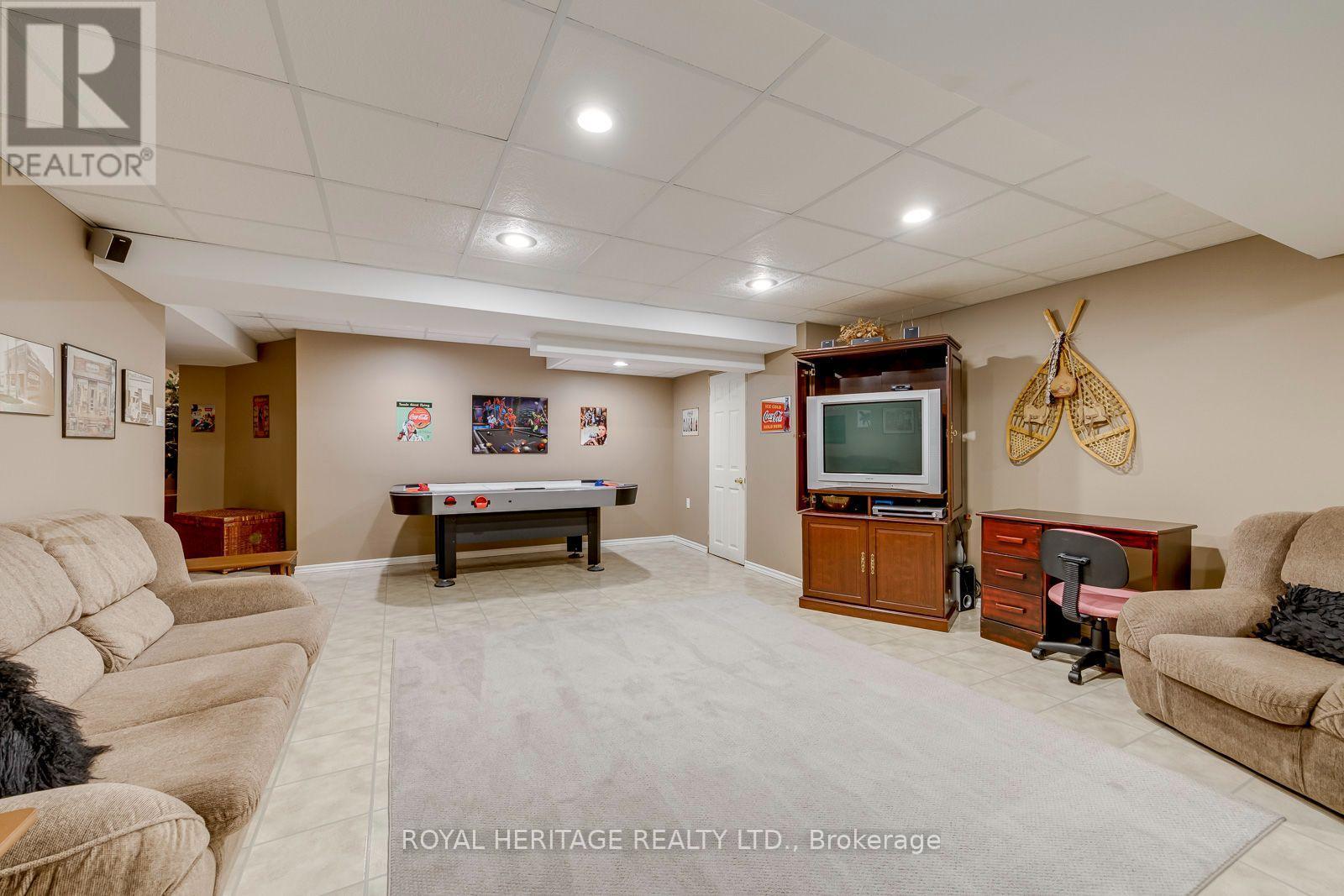 1451 Ravensmoor Crescent, Mississauga, ON - Indoor Photo Showing Basement