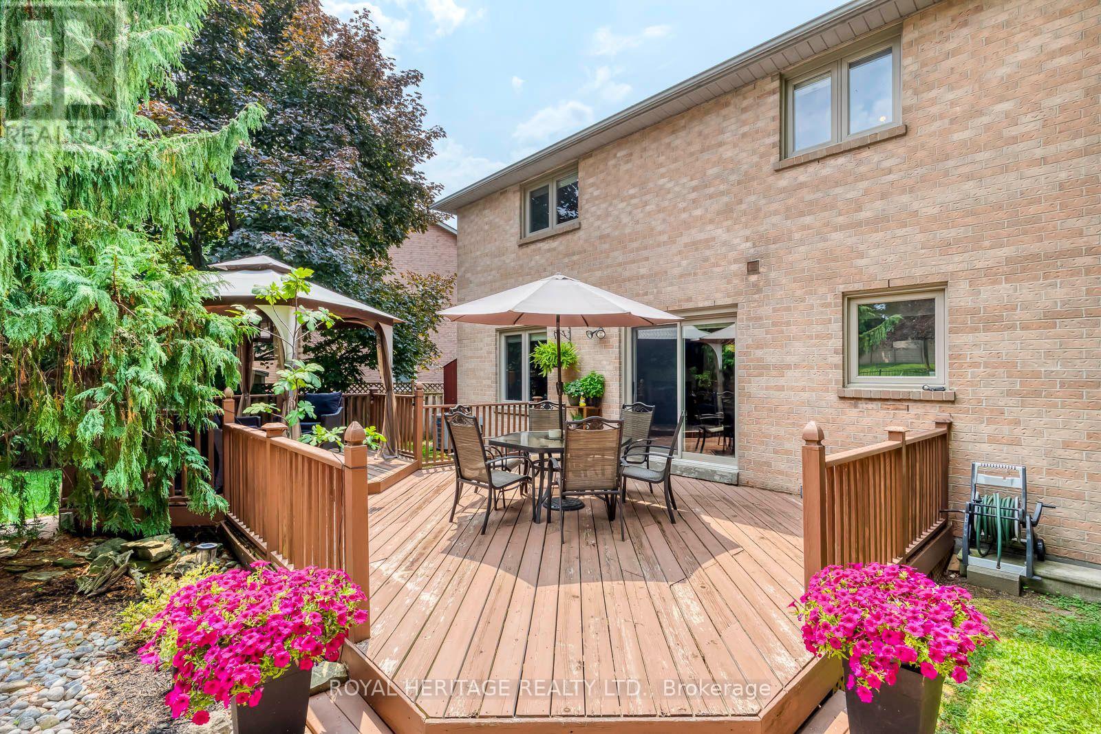 1451 Ravensmoor Crescent, Mississauga, ON - Outdoor With Deck Patio Veranda With Exterior