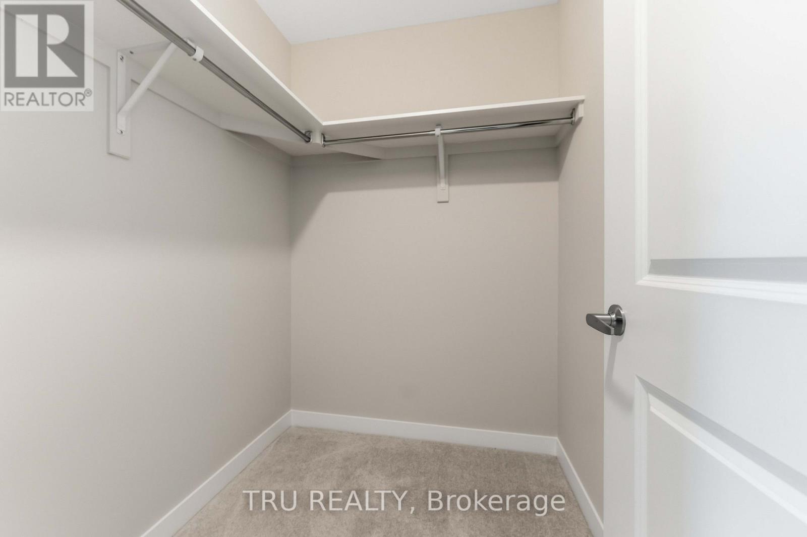706 Expansion Road, Ottawa, ON - Indoor With Storage