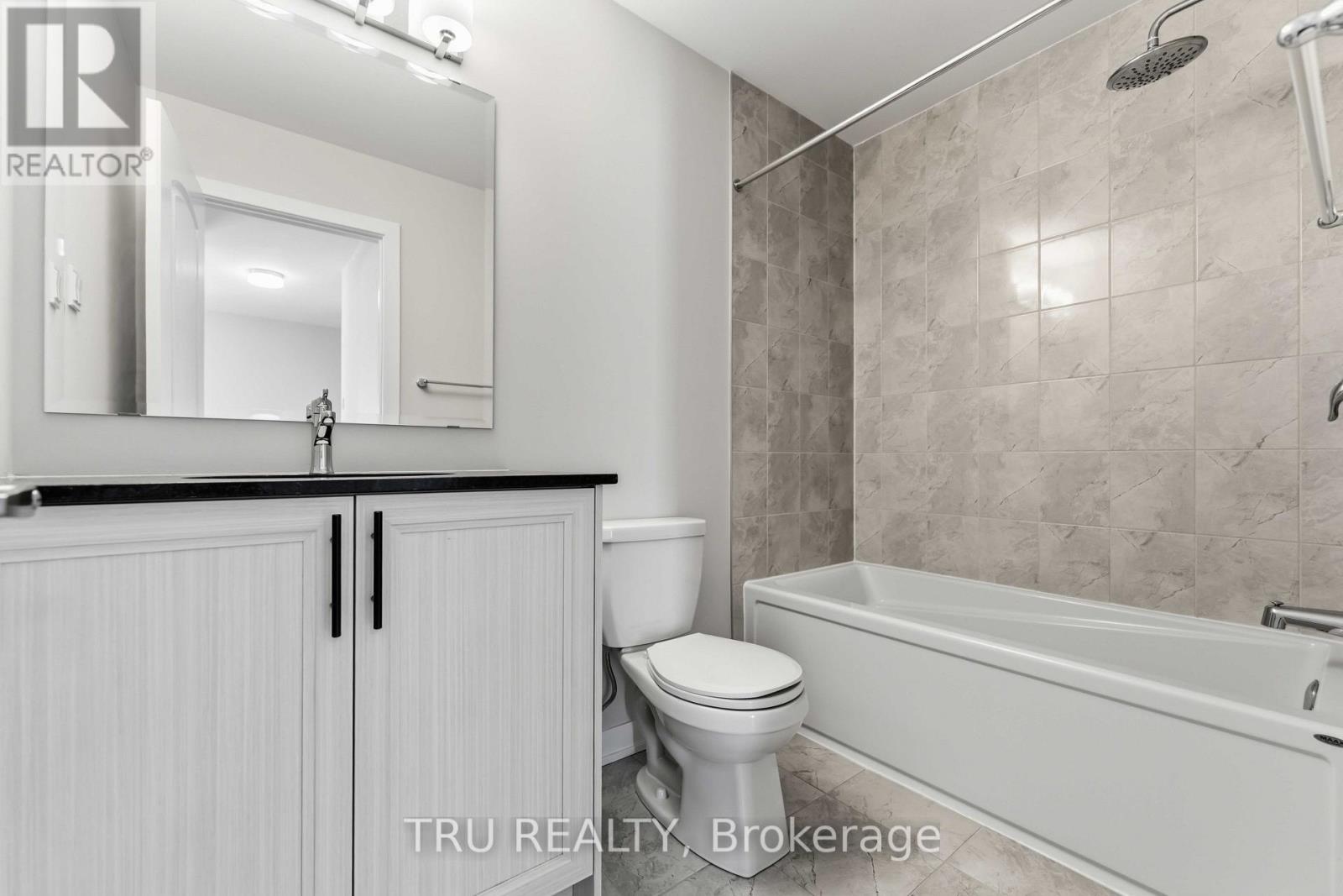 706 Expansion Road, Ottawa, ON - Indoor Photo Showing Bathroom