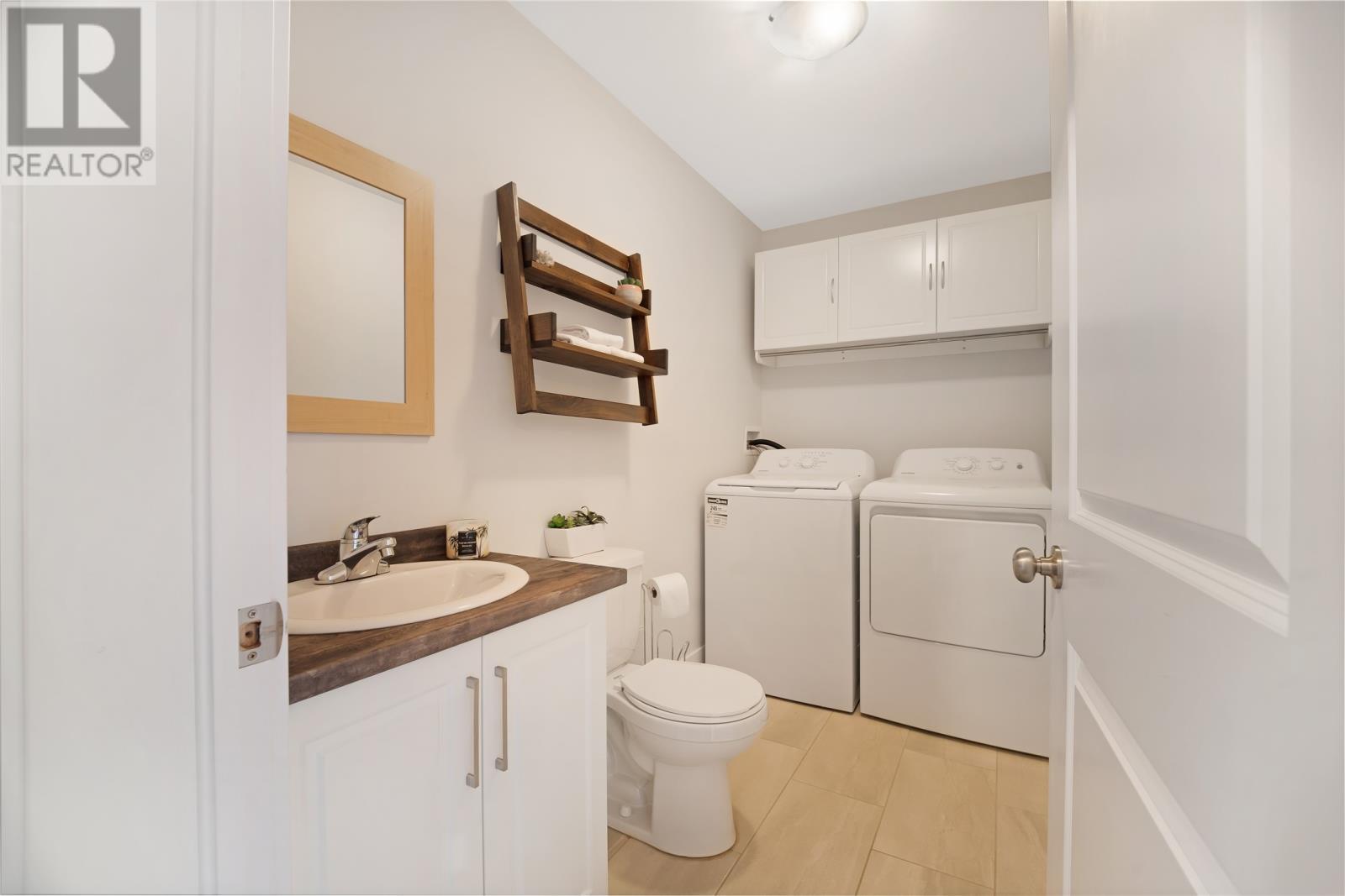20 Alberton Drive, Paradise, NL - Indoor Photo Showing Laundry Room