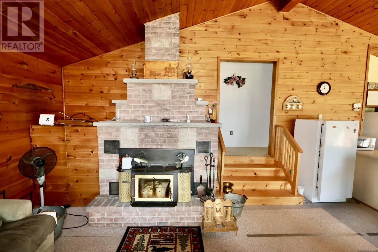 619 Mission Rd, Goulais River, ON - Indoor