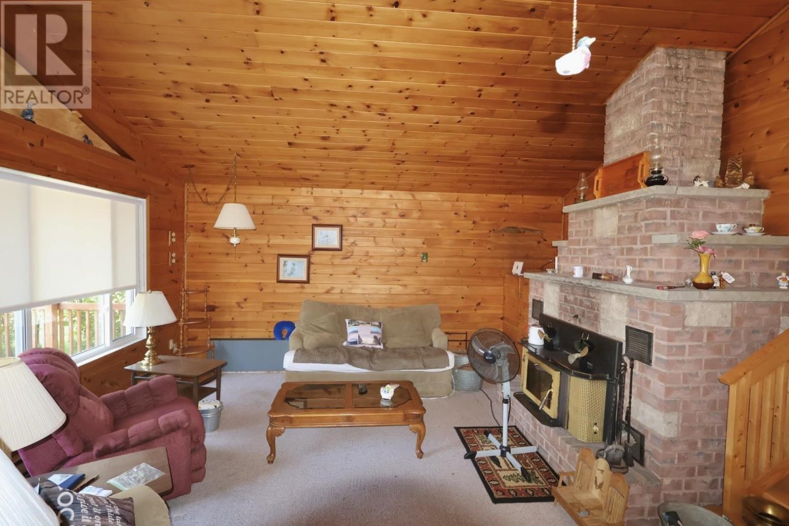619 Mission Rd, Goulais River, ON - Indoor With Fireplace