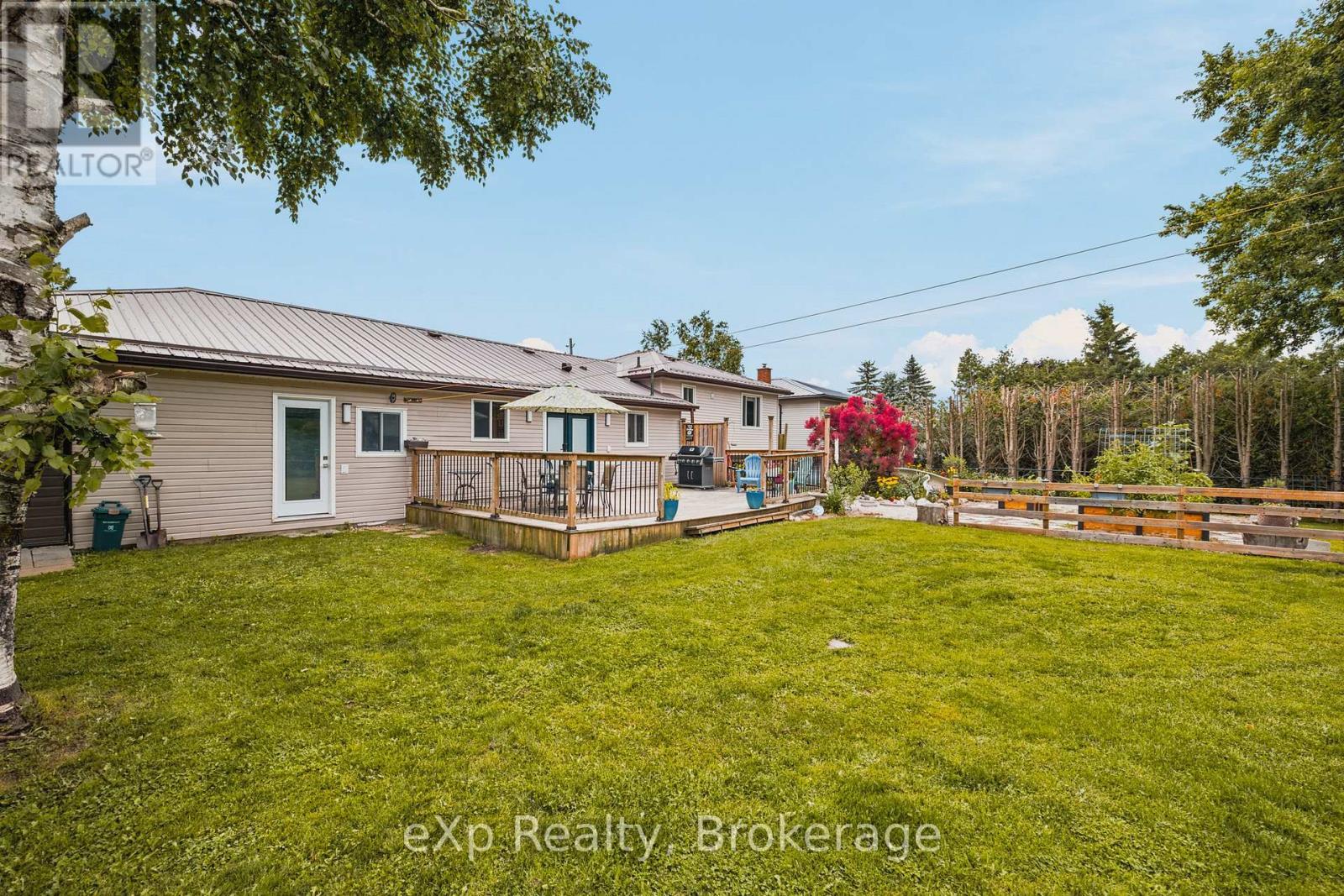 375 Victoria Street W, Southgate, ON - Outdoor With Deck Patio Veranda