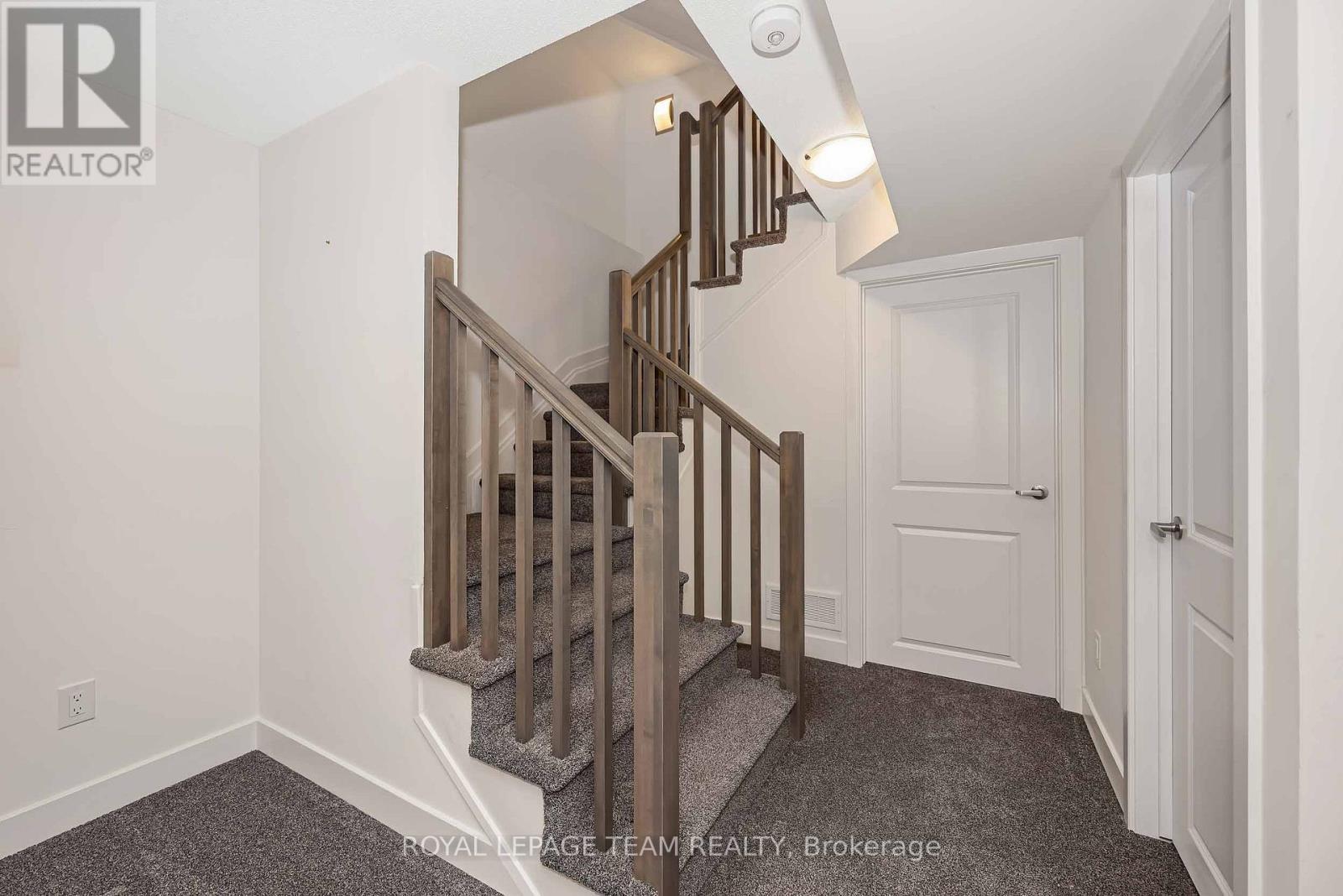 779 Ovation Grove, Ottawa, ON - Indoor Photo Showing Other Room