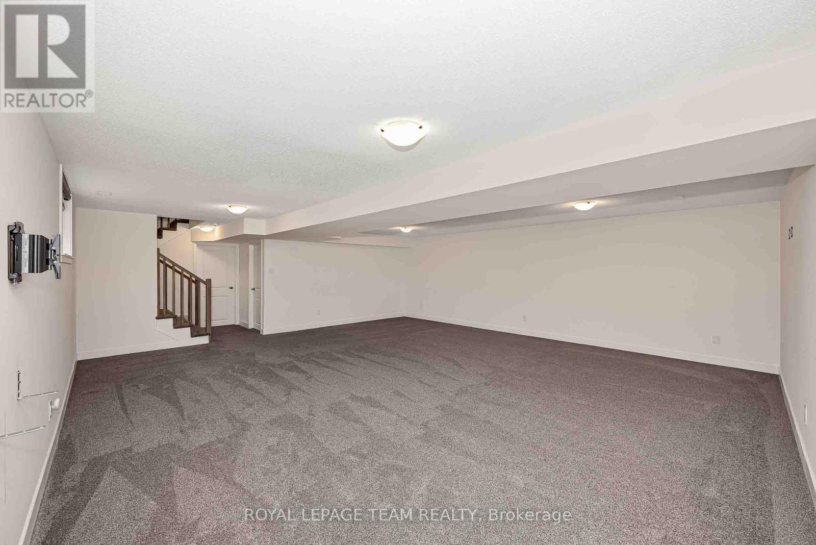 779 Ovation Grove, Ottawa, ON - Indoor Photo Showing Other Room