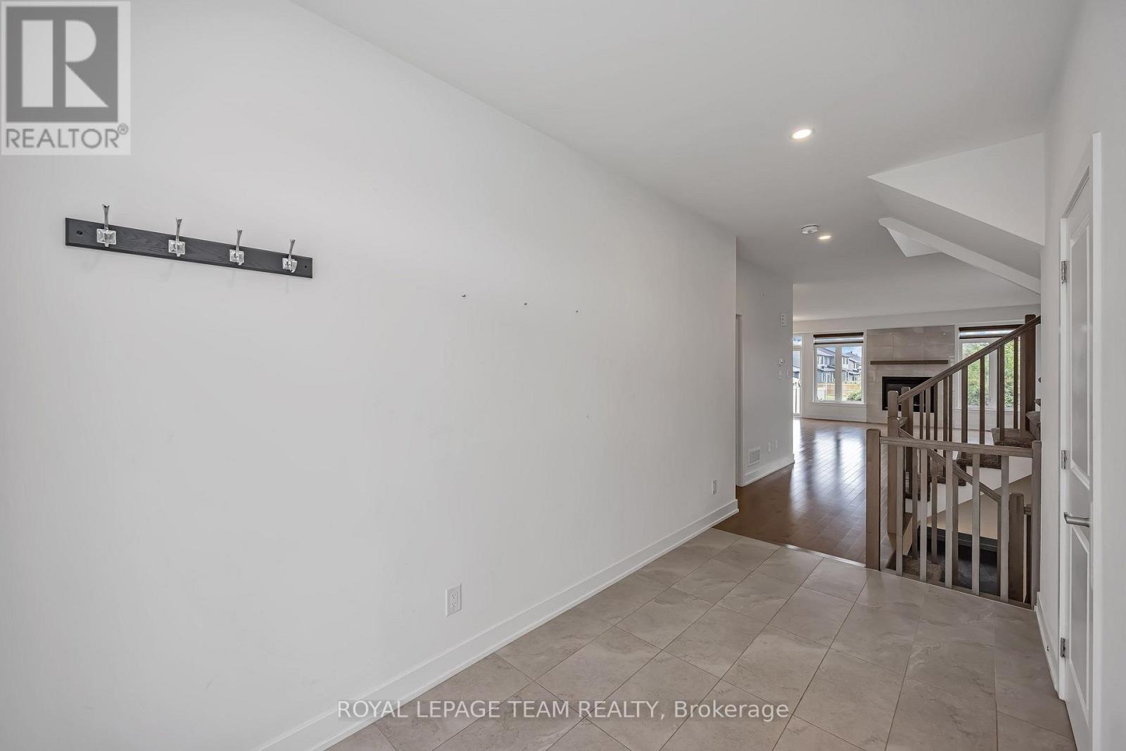 779 Ovation Grove, Ottawa, ON - Indoor Photo Showing Other Room