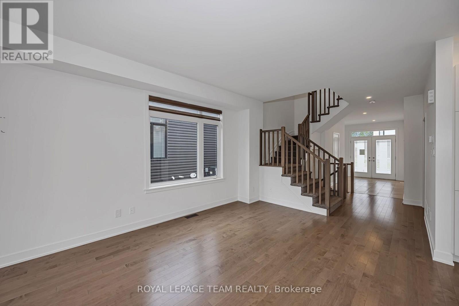 779 Ovation Grove, Ottawa, ON - Indoor Photo Showing Other Room