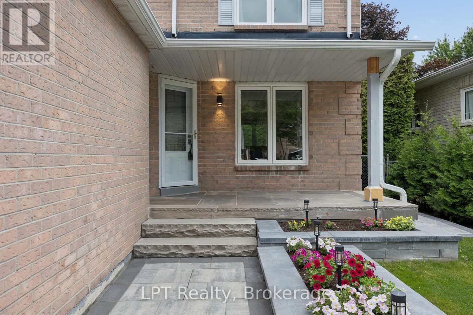 178 Sandringham Drive, Clarington (Courtice), ON - Outdoor With Exterior