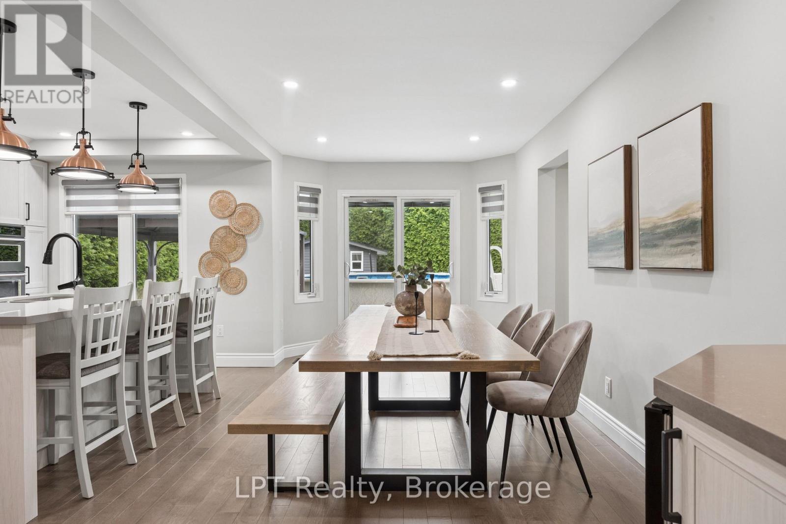 178 Sandringham Drive, Clarington (Courtice), ON - Indoor Photo Showing Dining Room