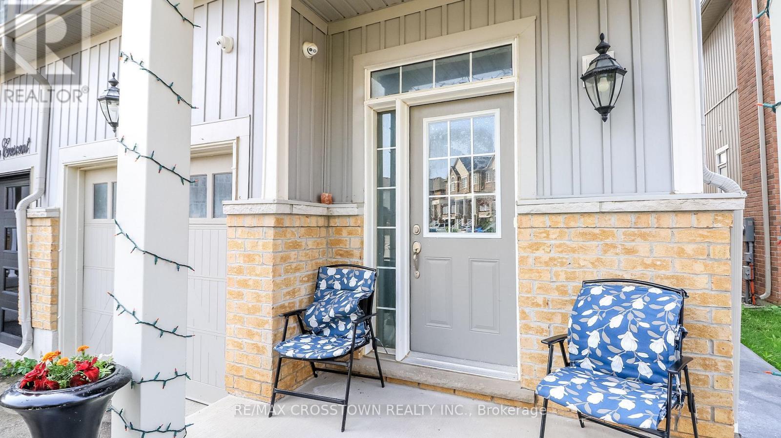6 - 172 Parkinson Crescent, Orangeville, ON - Outdoor With Exterior