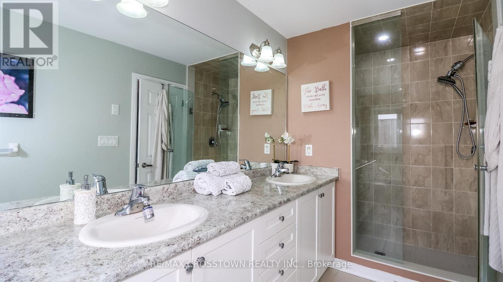 6 - 172 Parkinson Crescent, Orangeville, ON - Indoor Photo Showing Bathroom