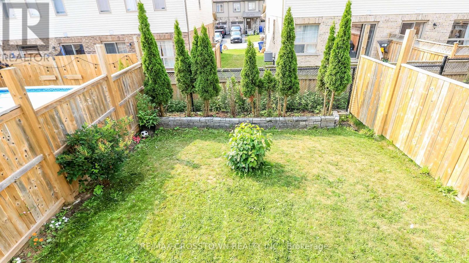 6 - 172 Parkinson Crescent, Orangeville, ON - Outdoor