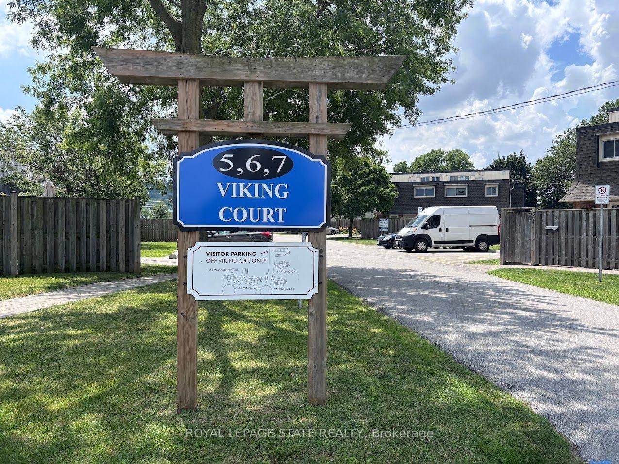 304-5 Viking Court, Grimsby, ON - Outdoor