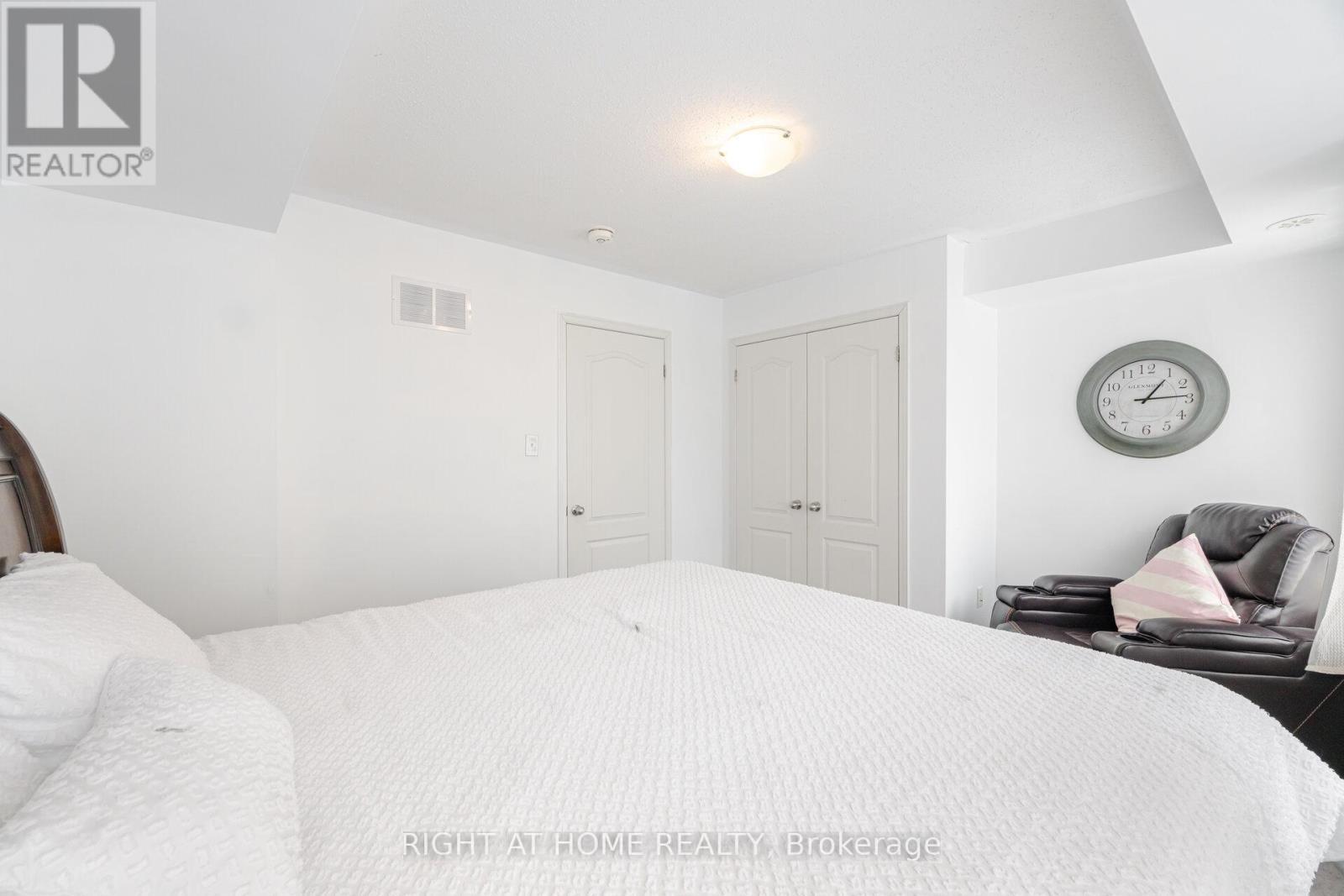 397 - 45 Icy Note Path, Oshawa, ON - Indoor Photo Showing Bedroom