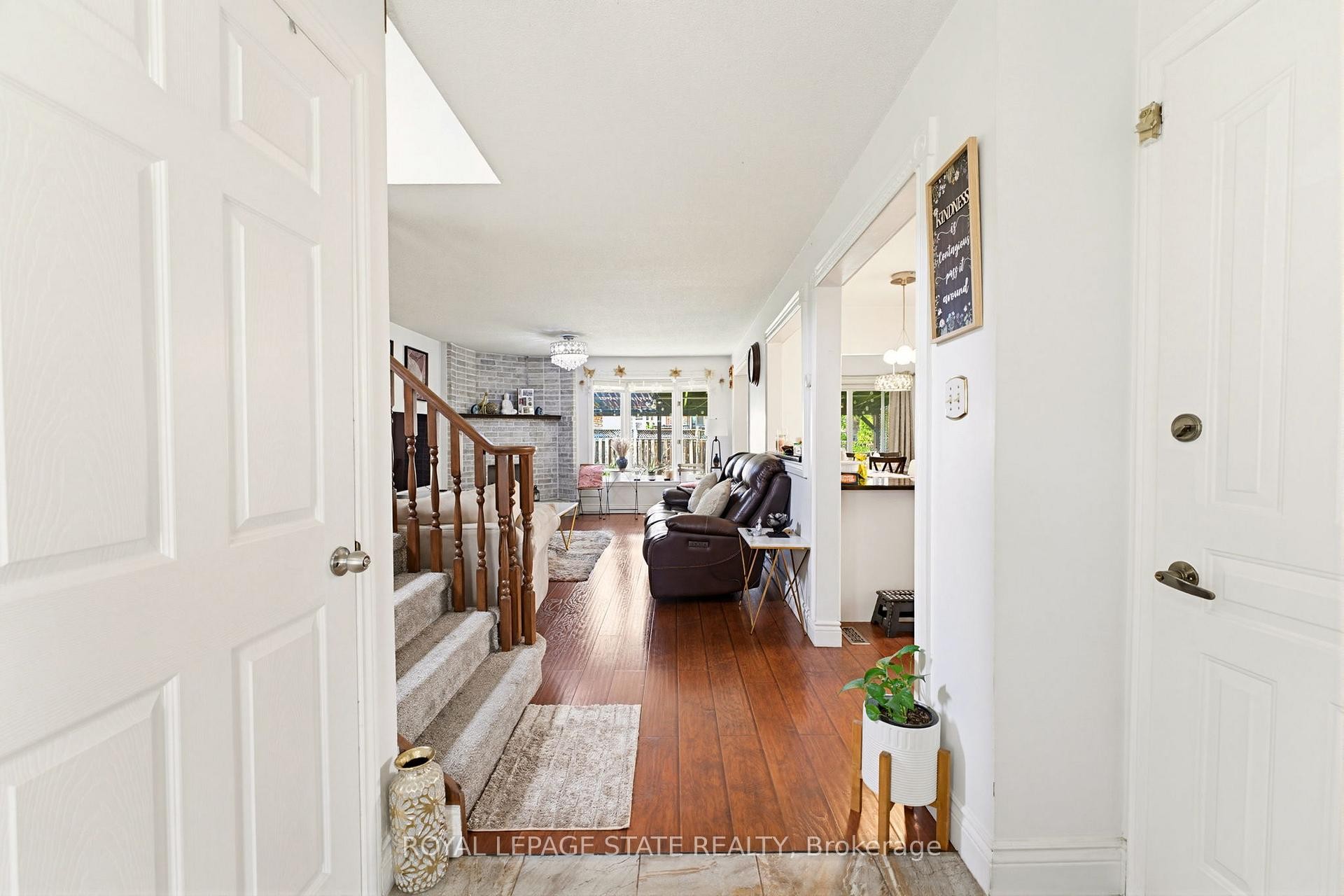 459 Dicenzo Drive, Hamilton, ON - Indoor Photo Showing Other Room