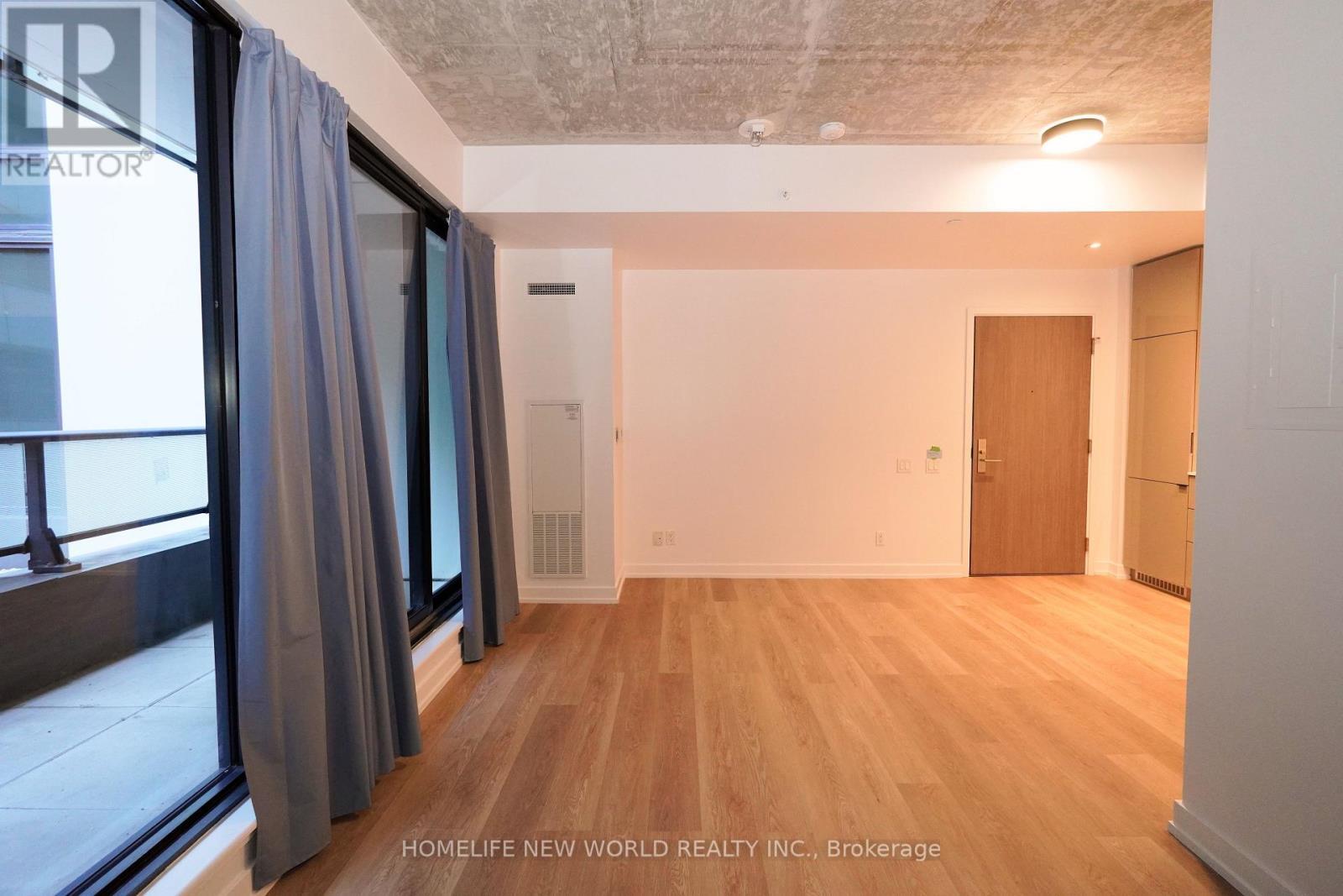 233 - 161 Roehampton Avenue, Toronto, ON - Indoor Photo Showing Other Room