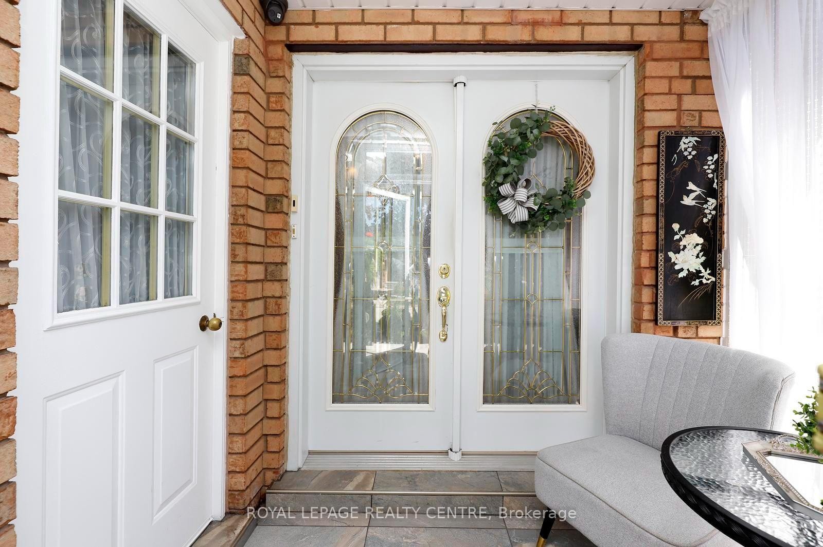 690 Ashprior Avenue, Mississauga, ON - Outdoor With Exterior