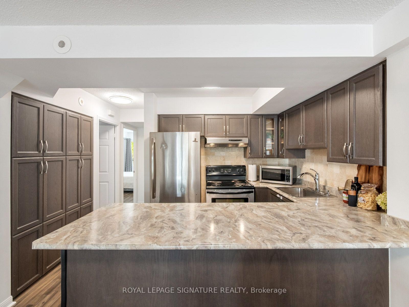 2067-65 George Appleton Way, Toronto, ON - Indoor Photo Showing Kitchen With Stainless Steel Kitchen With Upgraded Kitchen