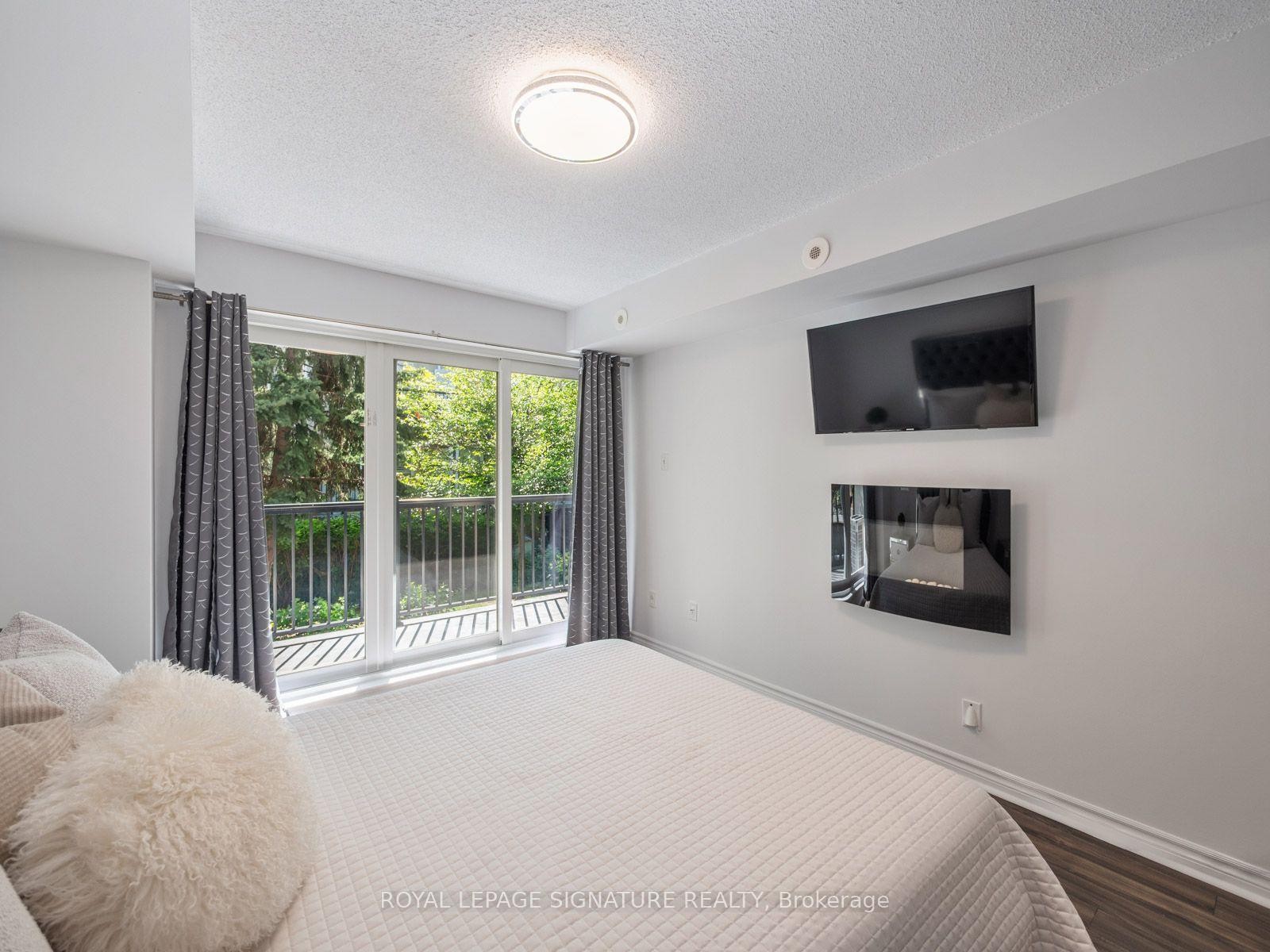 2067-65 George Appleton Way, Toronto, ON - Indoor Photo Showing Bedroom With Fireplace