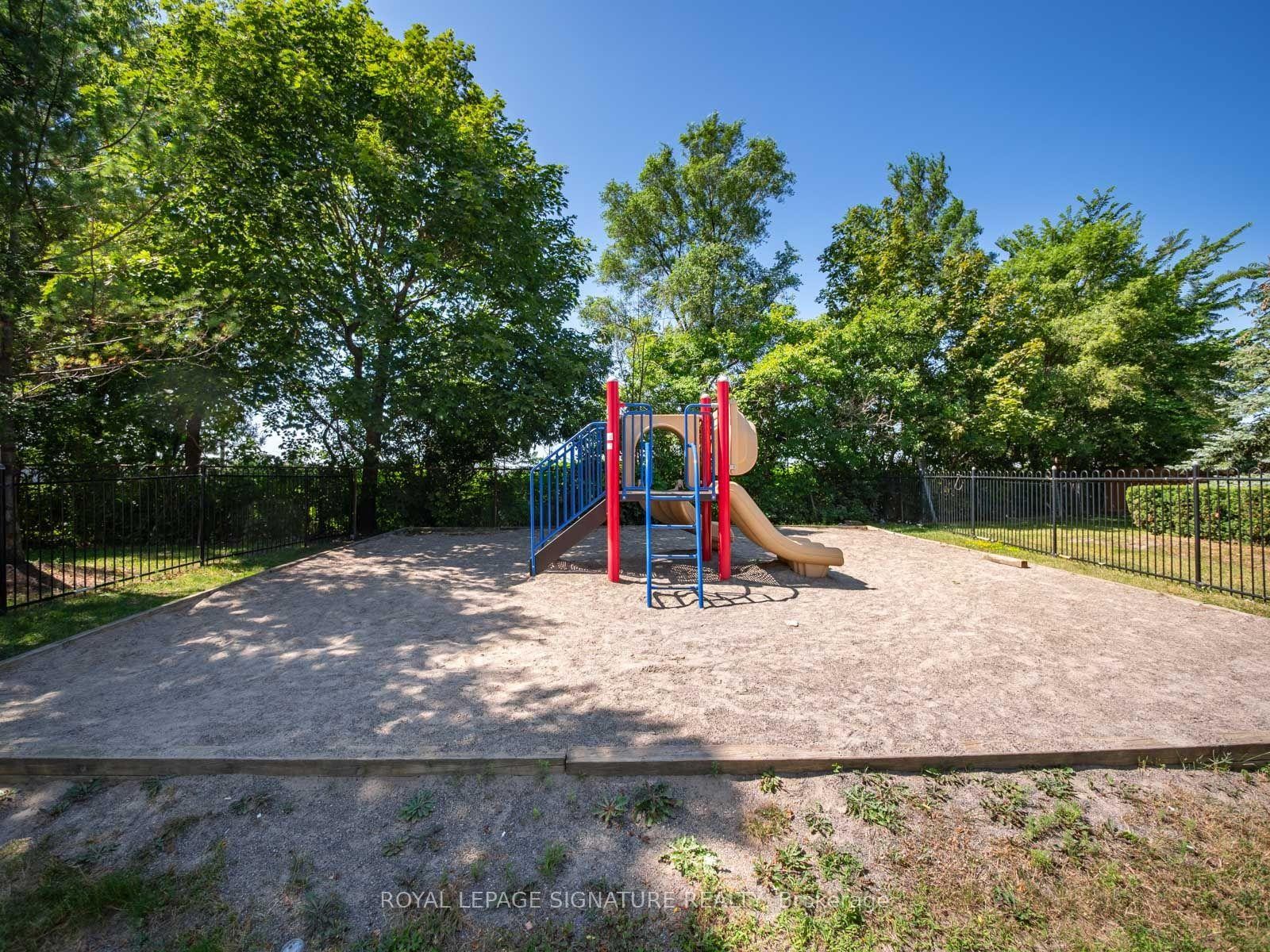 2067-65 George Appleton Way, Toronto, ON - Outdoor