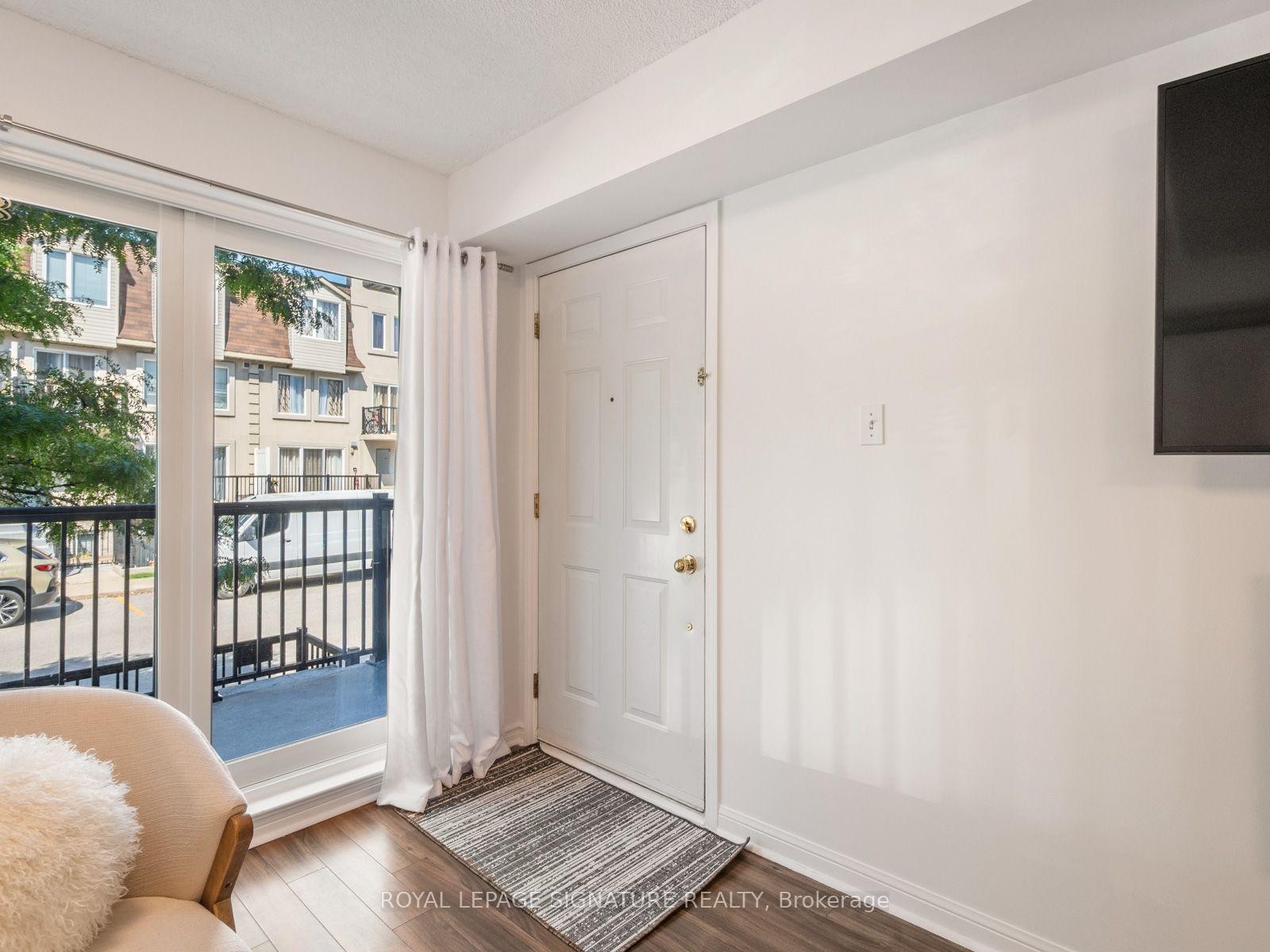 2067-65 George Appleton Way, Toronto, ON - Indoor Photo Showing Other Room