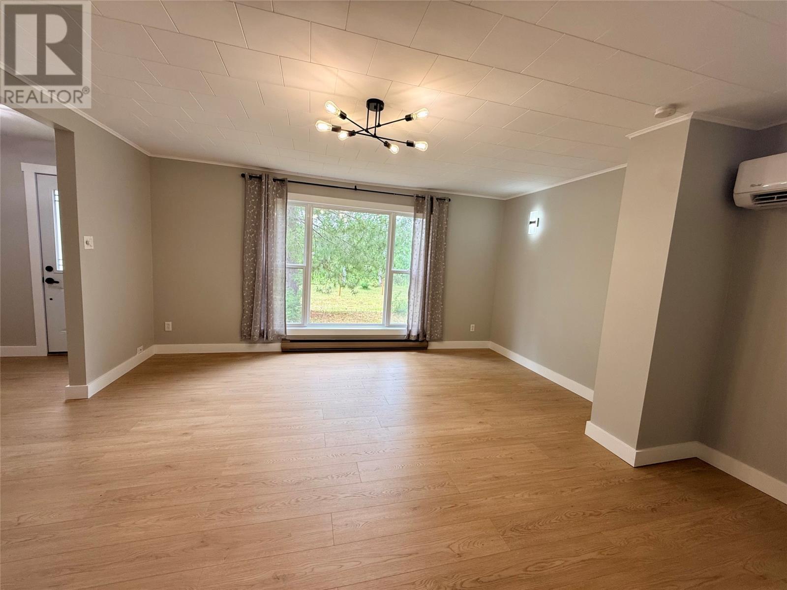 5 Burnt Berry Farm Road, Springdale, NL - Indoor Photo Showing Other Room