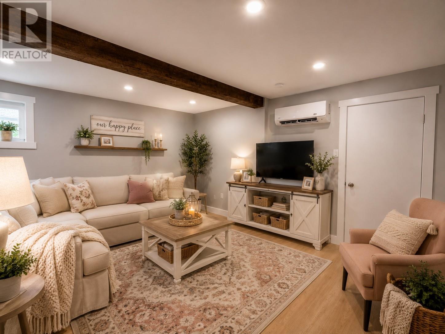 5 Burnt Berry Farm Road, Springdale, NL - Indoor Photo Showing Living Room