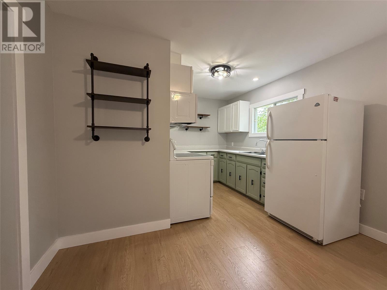 5 Burnt Berry Farm Road, Springdale, NL - Indoor Photo Showing Kitchen