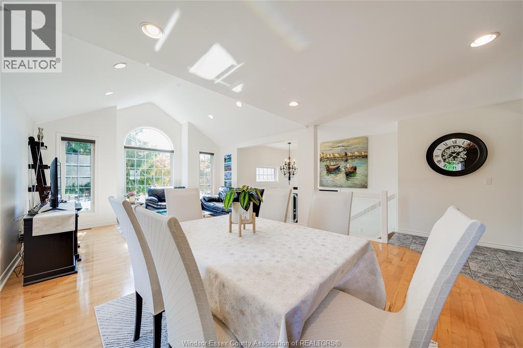 3857 Socrates Court, Windsor, ON - Indoor Photo Showing Dining Room