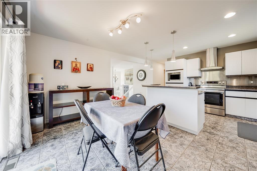 3857 Socrates Court, Windsor, ON - Indoor